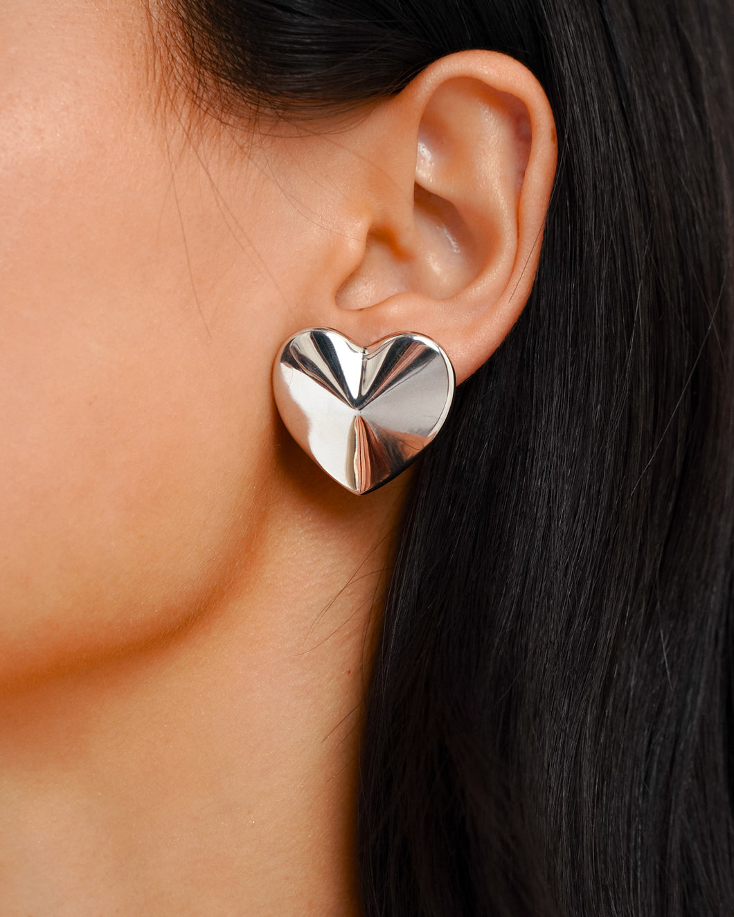 Pointed Heart Earrings in White Gold