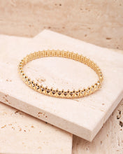 Load image into Gallery viewer, Chiara Bangle in Yellow Gold
